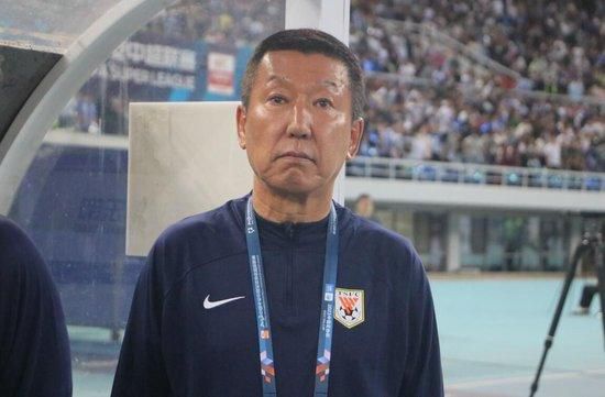 黑黑的肥岳