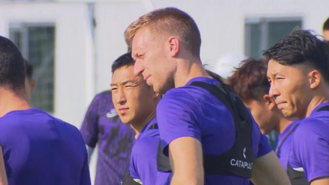 两个小男生输了脱裤子